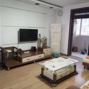 幸福四里3樓80C齊全1600議73萬