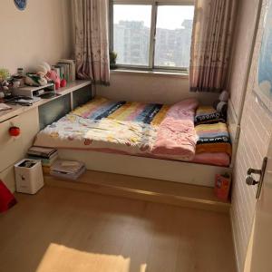 出售祥和小區(qū)80A，全陽三室，拎包入住