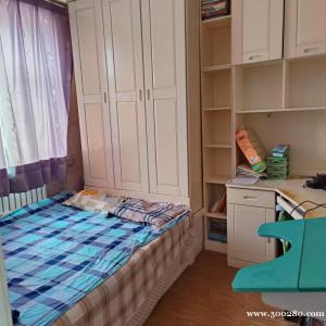 個(gè)人西小區(qū)六里60B四樓