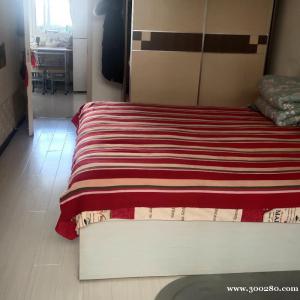 西運(yùn)小區(qū)一樓帶院